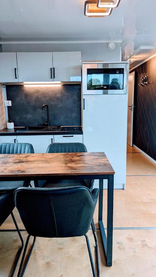Holiday home Black Pearl: Floating With Havel View And Boat Access *
